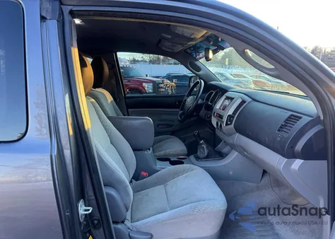 2011 Toyota Tacoma Access Cab z USA, uszkodzony, nr VIN 5TFUU4EN6BX003593